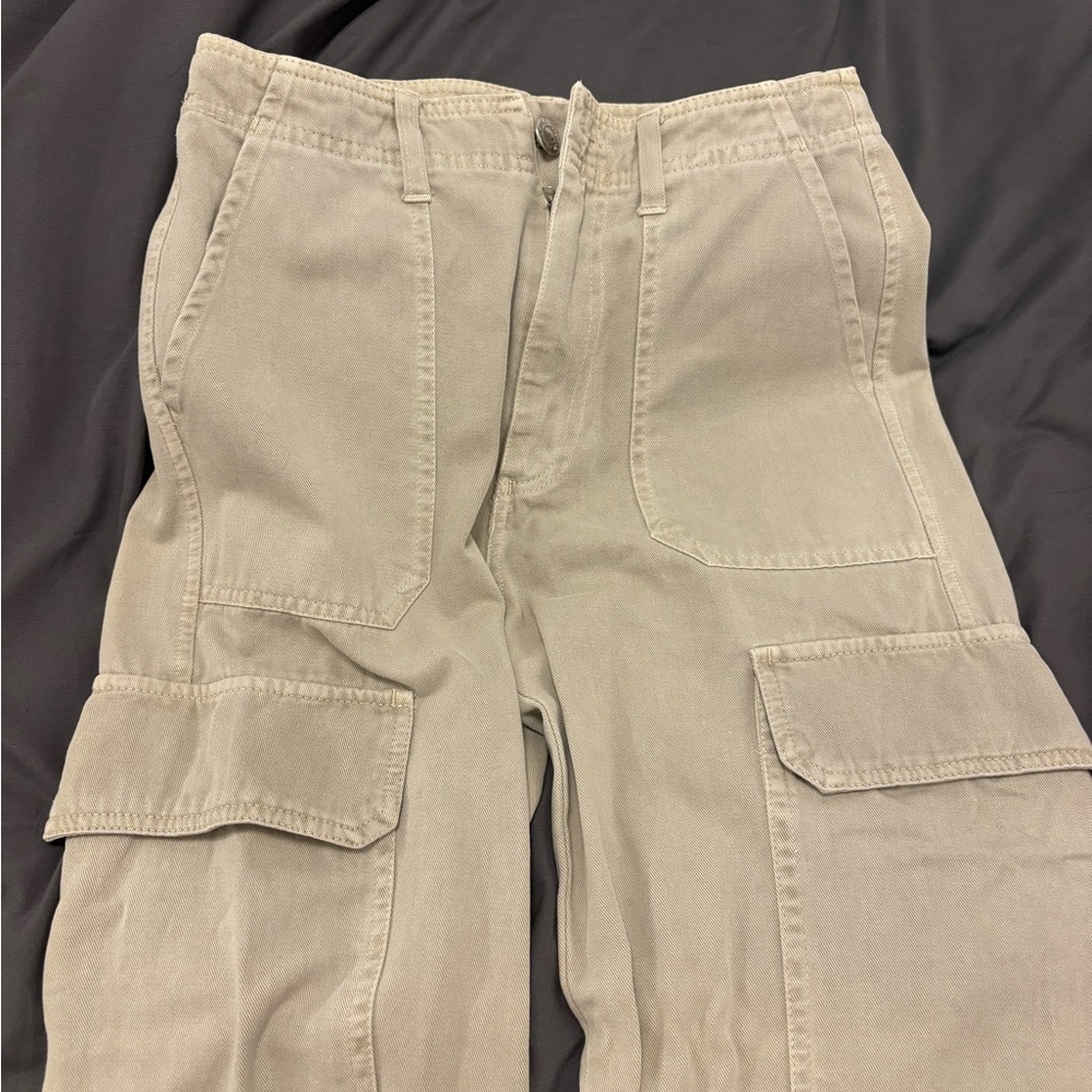 Women’s Tan Cargo Pants
